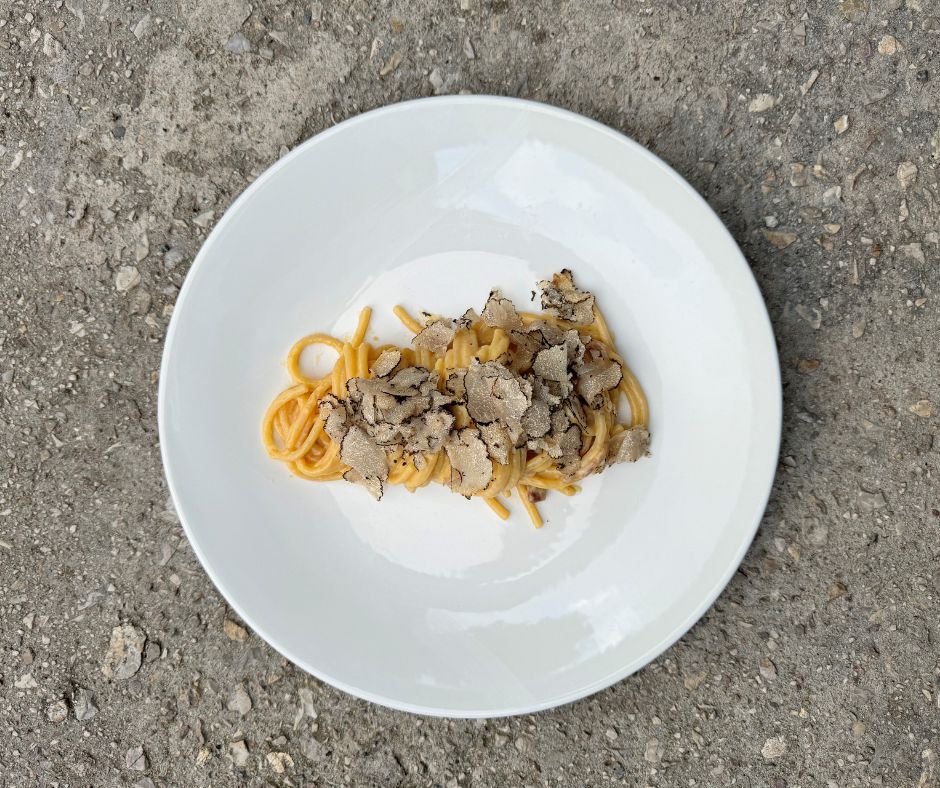 Spaghetti alla Carbonara con Tartufo Nero dello Chef Alessio Da Prato